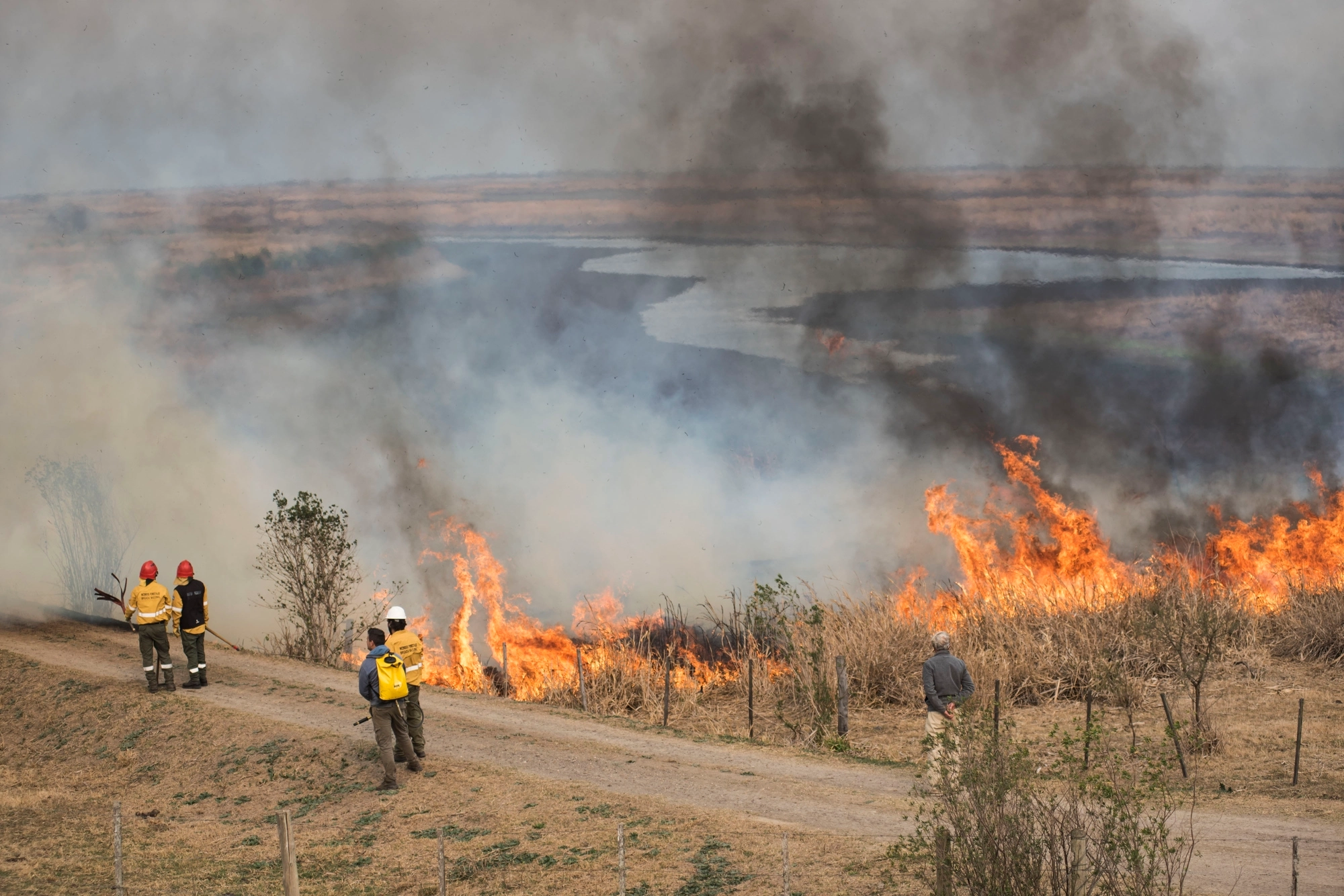 Por alerta de fuertes vientos, suspenden las quemas prescriptas en la provincia