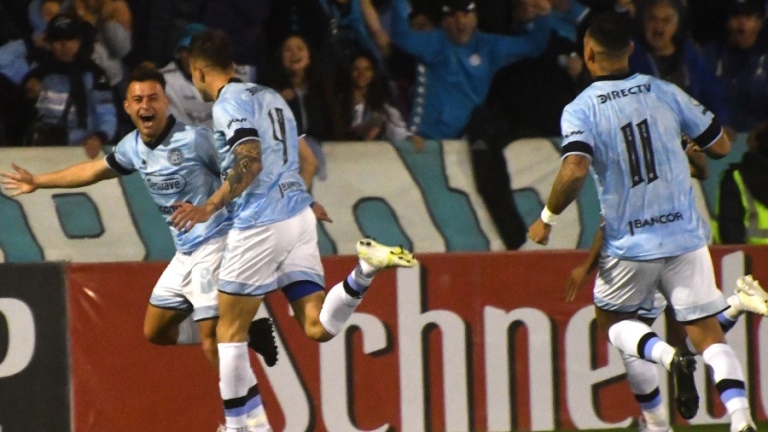 Fútbol: Belgrano de Córdoba agotó las populares para el partido en San Nicolás que puede darle el ascenso