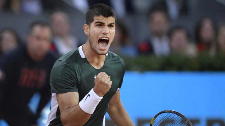 Tenis: Alcaraz avanzó en el US Open y quiere quedarse con el número uno del mundo