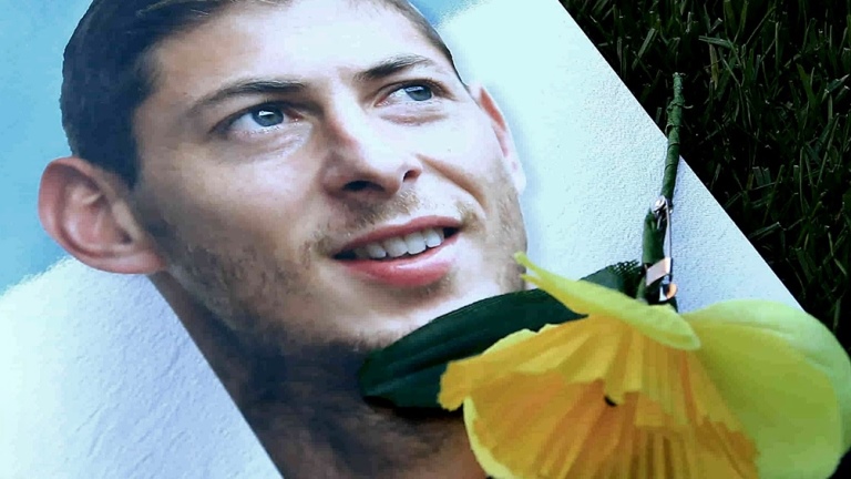 Francia: “Este avión tiene que volver al hangar”, el estremecedor audio del piloto que trasladaba al futbolista Emiliano Sala