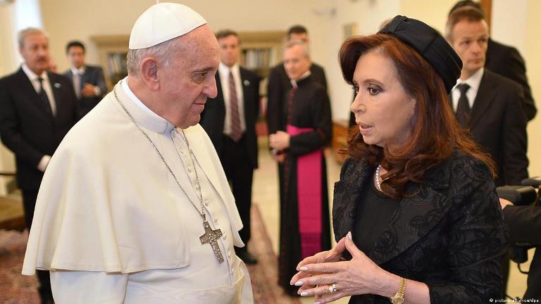 El Papa Francisco habló con Cristina y le expresó su “solidaridad y cercanía”