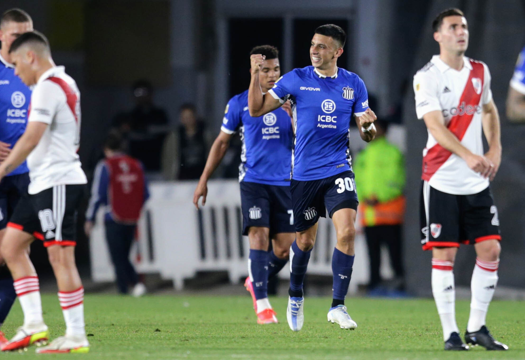 River perdió con Talleres y quedó con pocas posibilidades de pelear el campeonato