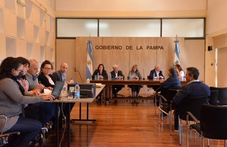 El Gobierno licitó por obras de infraestructura para 200 viviendas en General Pico y la construcción de 10 casas en Eduardo Castex