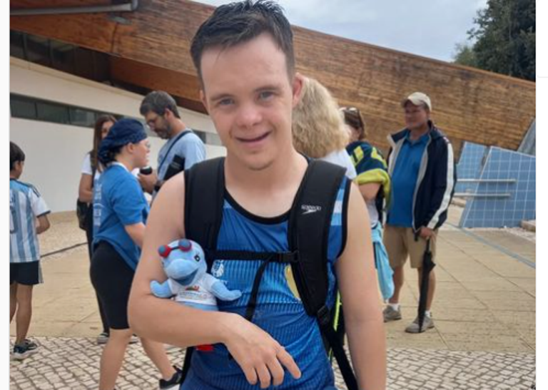 Natación: Bautista Bal logró un nuevo récord argentino en 200 metros combinados del Mundial de Portugal