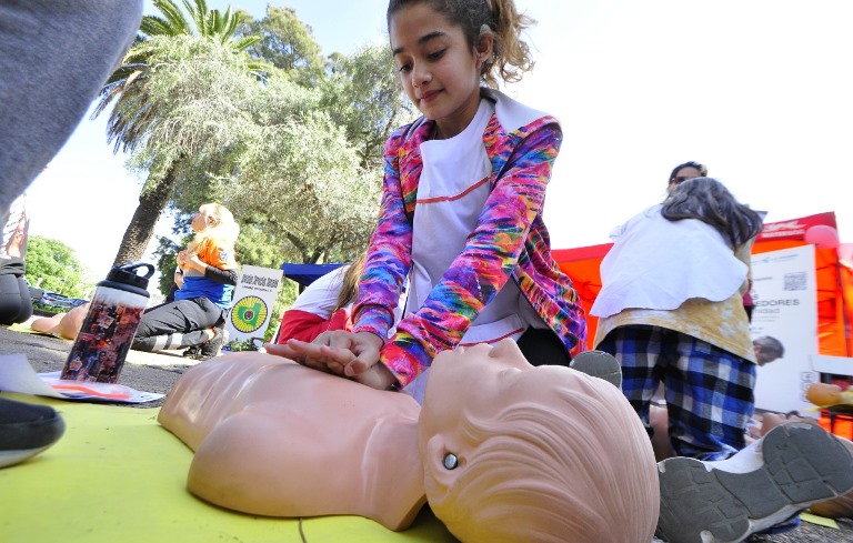 General Pico: La Feria de la Salud tuvo su retorno presencial en Plaza San Martín