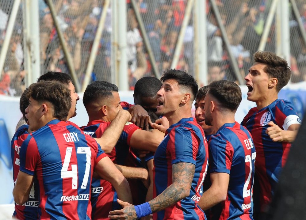 San Lorenzo venció a Huracán y se quedó con el clásico