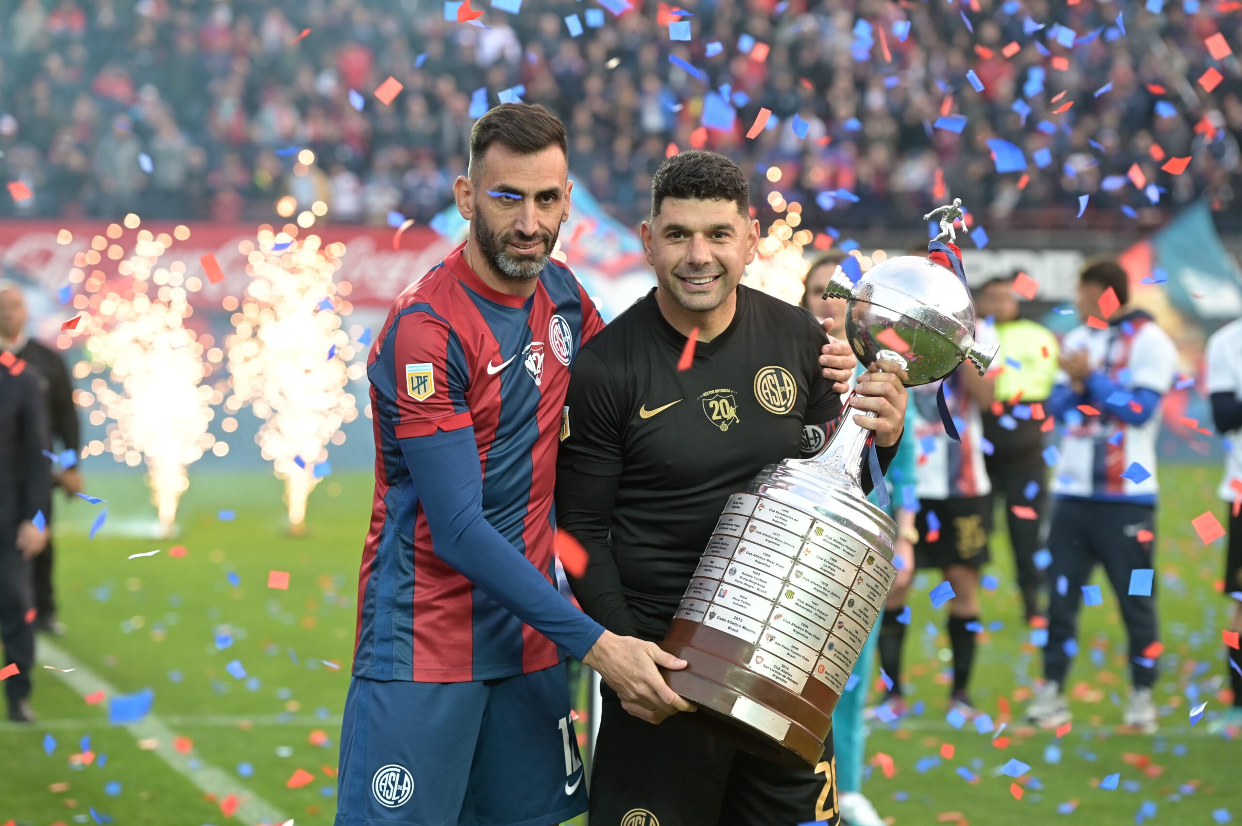 San Lorenzo goleo, despidió a sus ídolos y clasificó a la Copa Sudamericana