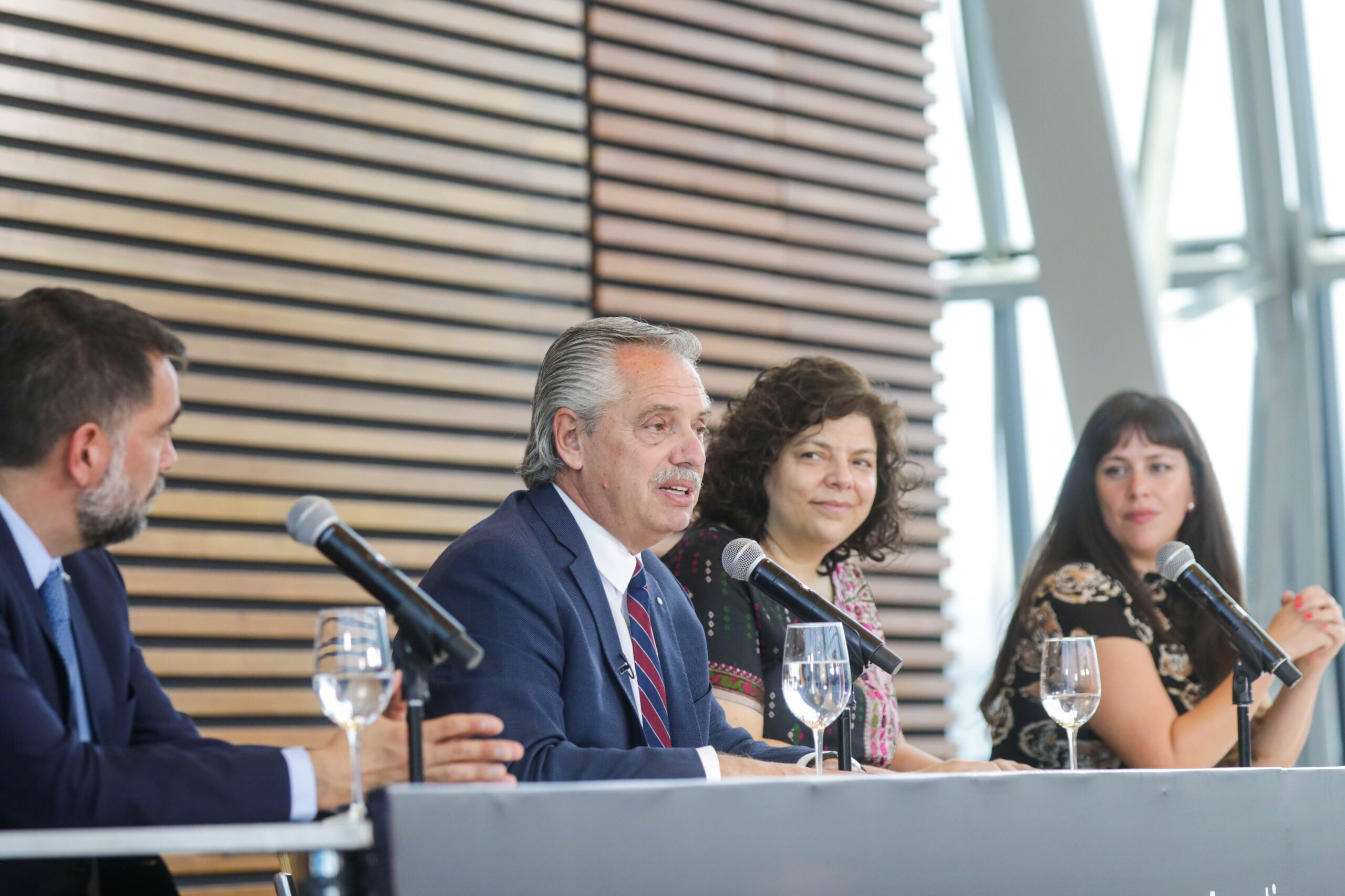 Alberto Fernández lanzó el Plan de Conectividad Satelital en Centros de Salud