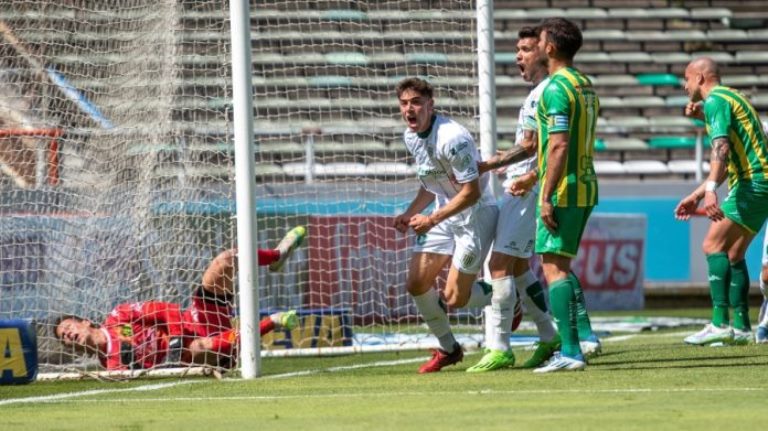 Fútbol: Aldosivi perdió con Banfield y descendió a la Primera Nacional