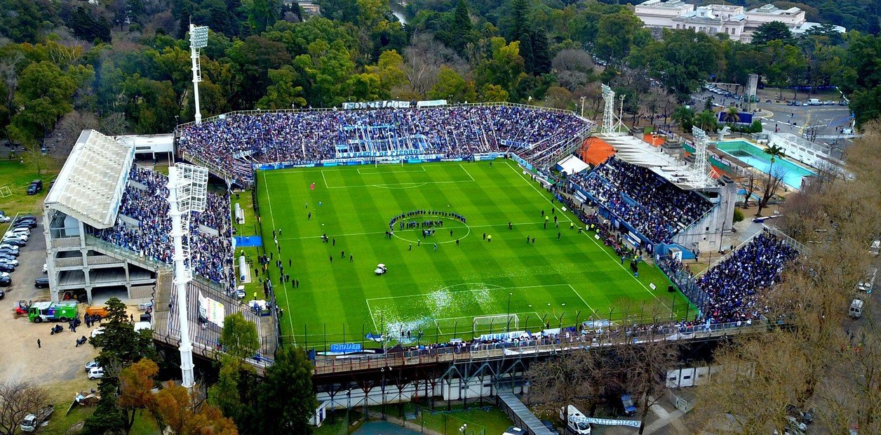 Fútbol: Gimnasia jugará con público y en otro horario frente a San Lorenzo