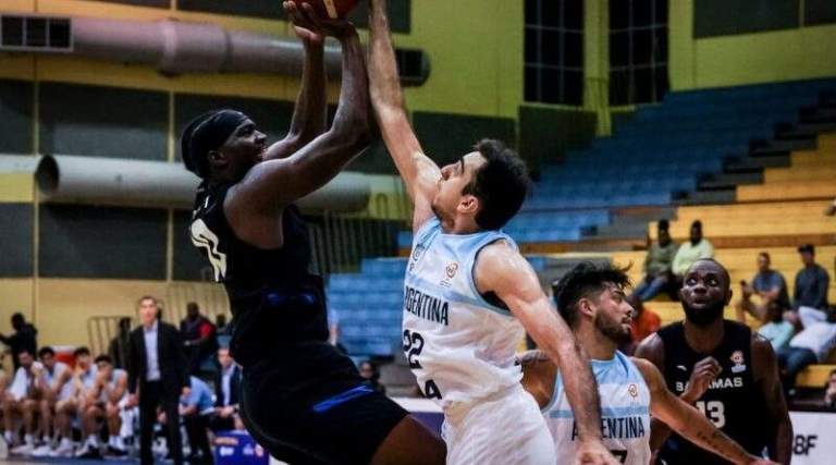 Básquetbol: Argentina sufrió en el final, pero le ganó a Bahamas y sueña con meterse en el Mundial