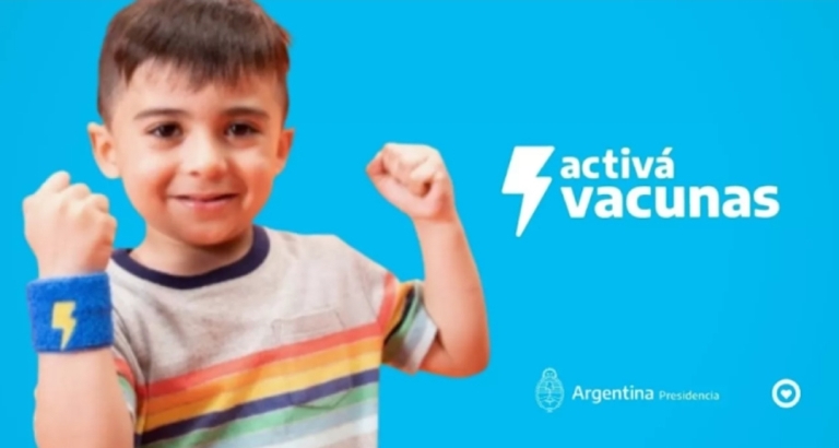 Santino, la cara de la campaña de vacunación nacional, murió por neumonía bilateral y la familia denuncia mala praxis