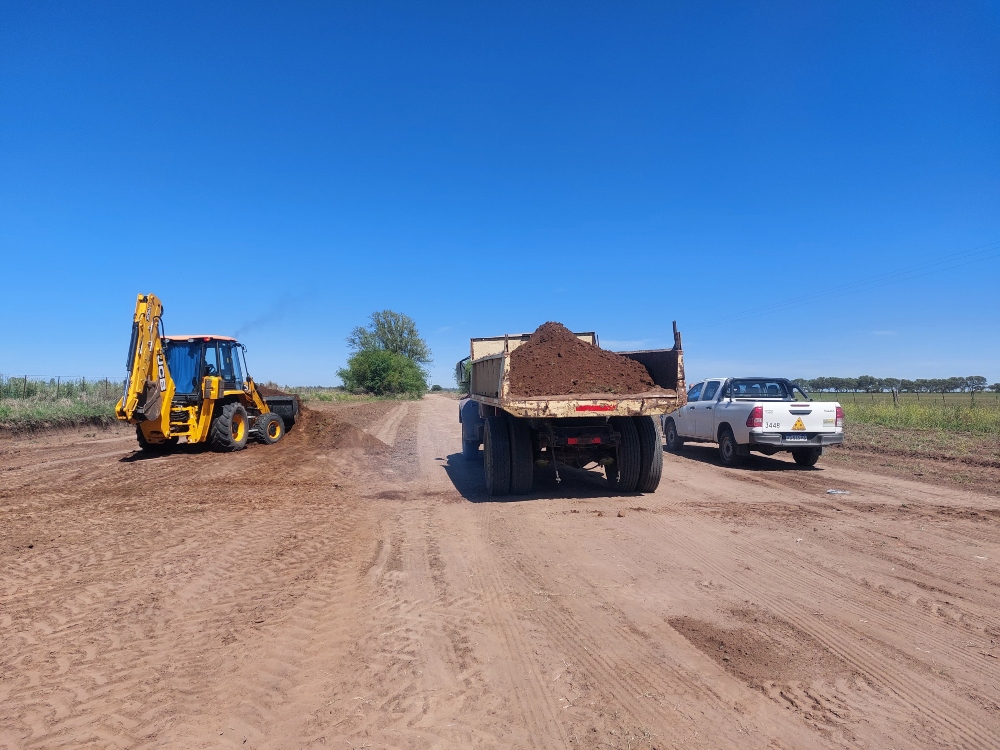 General Pico: Vialidad continúa con los trabajos de mantenimiento de caminos vecinales