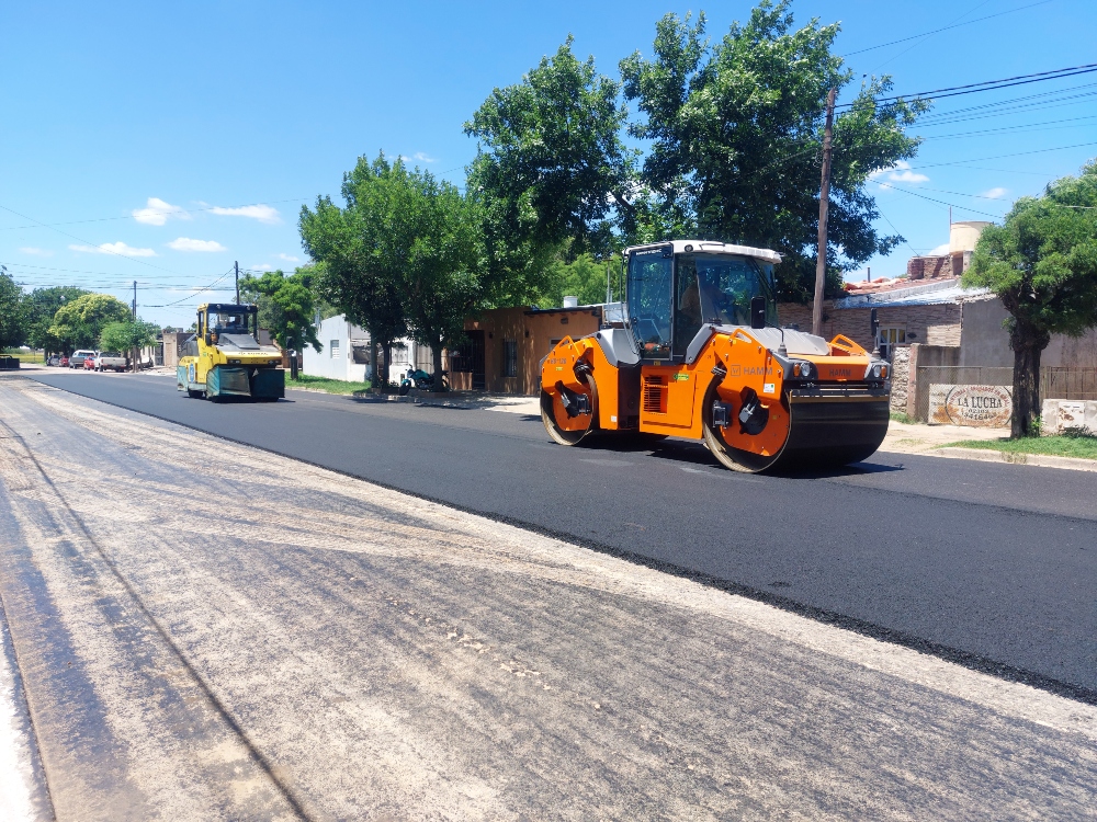 Provincia avanza con las obras de asfalto en General Pico