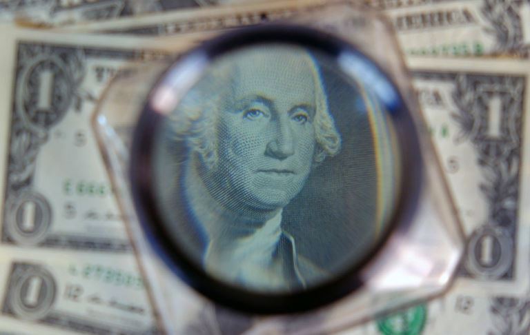 Dólar: El blue pegó otro fuerte salto y cerró cerca de los $340