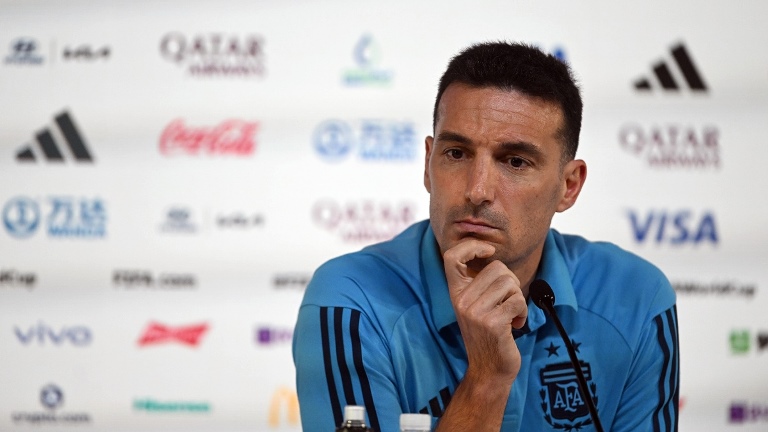 Qatar 2022: Scaloni muestra reserva con De Paul y Di María al afirmar que “no me atrevería a decir si estarán o no”