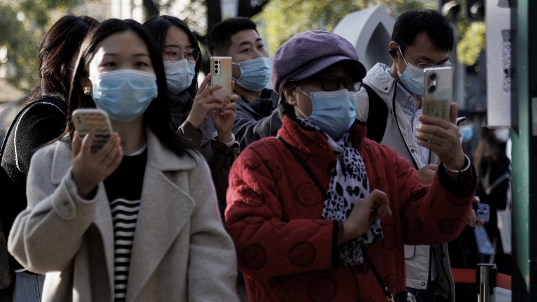 China: El Gobierno cede ante las protestas y aliviaría las medidas anticovid