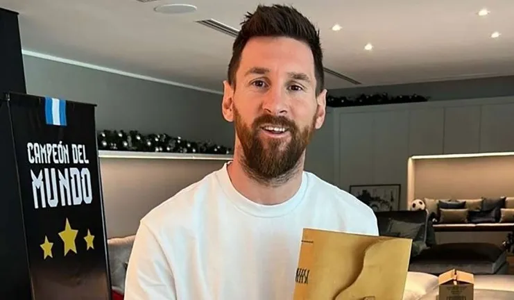 Fútbol: Messi dejó Rosario para regresar a París y sumarse a los entrenamientos del PSG