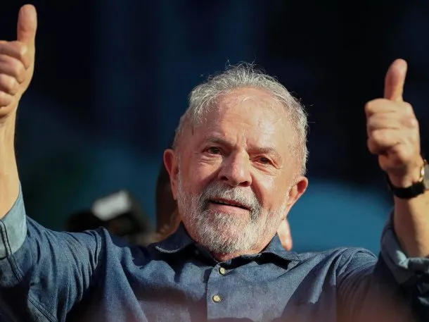 Brasil: Lula Da Silva fue operado exitosamente de una afección en la cadera