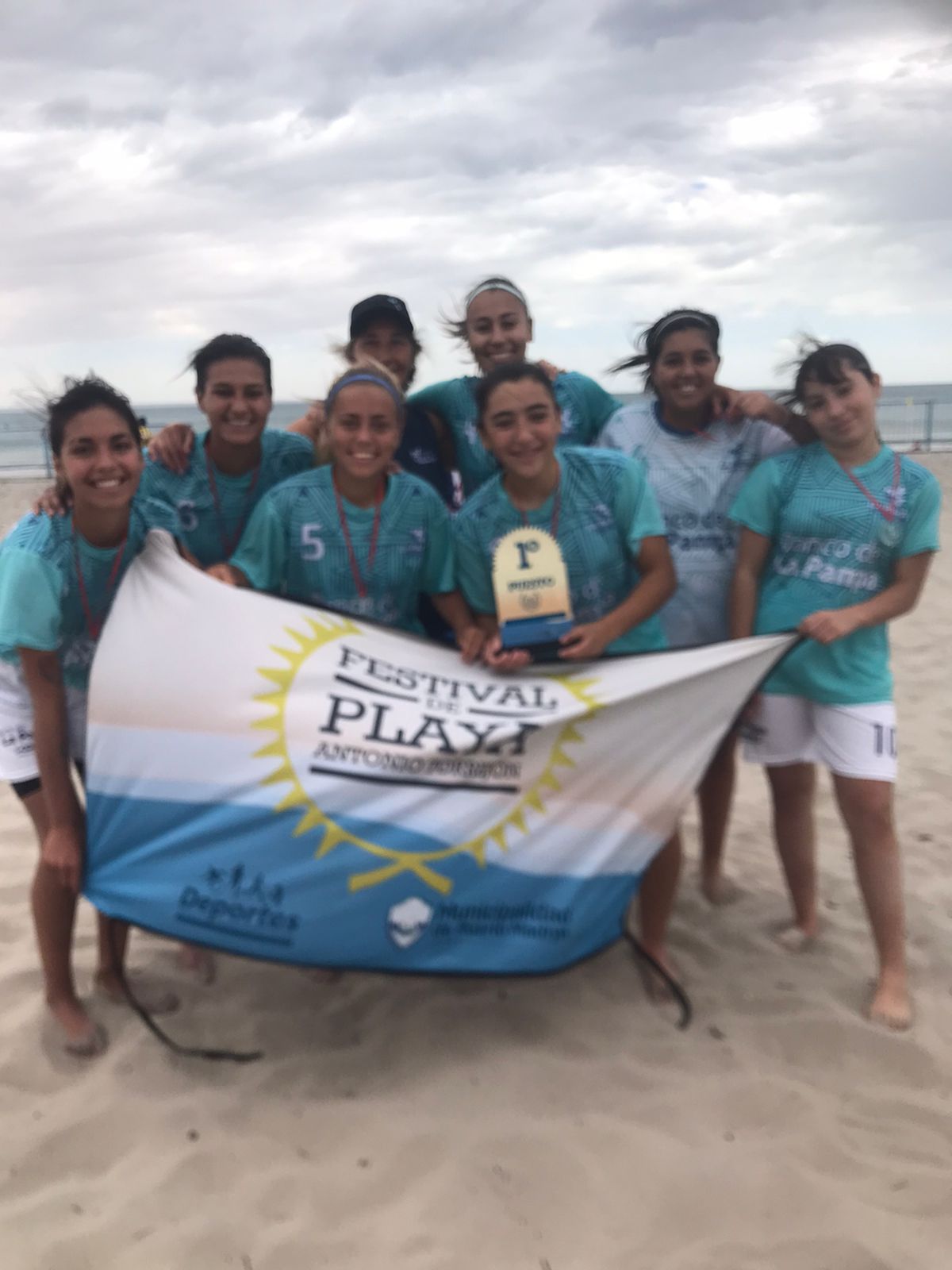 El seleccionado pampeano de fútbol playa se quedó con el primer lugar en Puerto Madryn