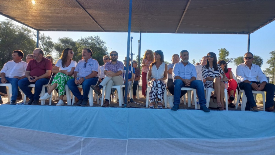 Gran marco de público en las Fiestas Nacionales celebradas en la La Pampa