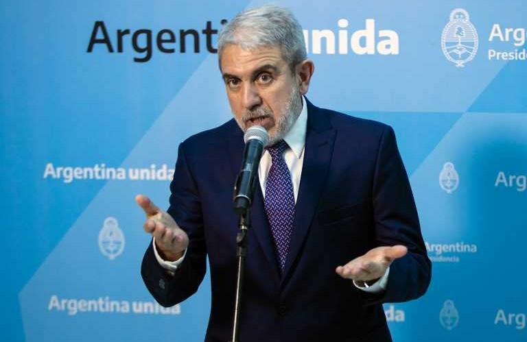 Aníbal Fernández: “Cristina no está proscripta, los que dicen eso quieren proscribir al Presidente”