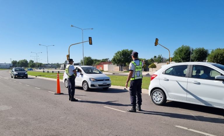 Santa Rosa: La Policía registró varias infracciones en controles de velocidad