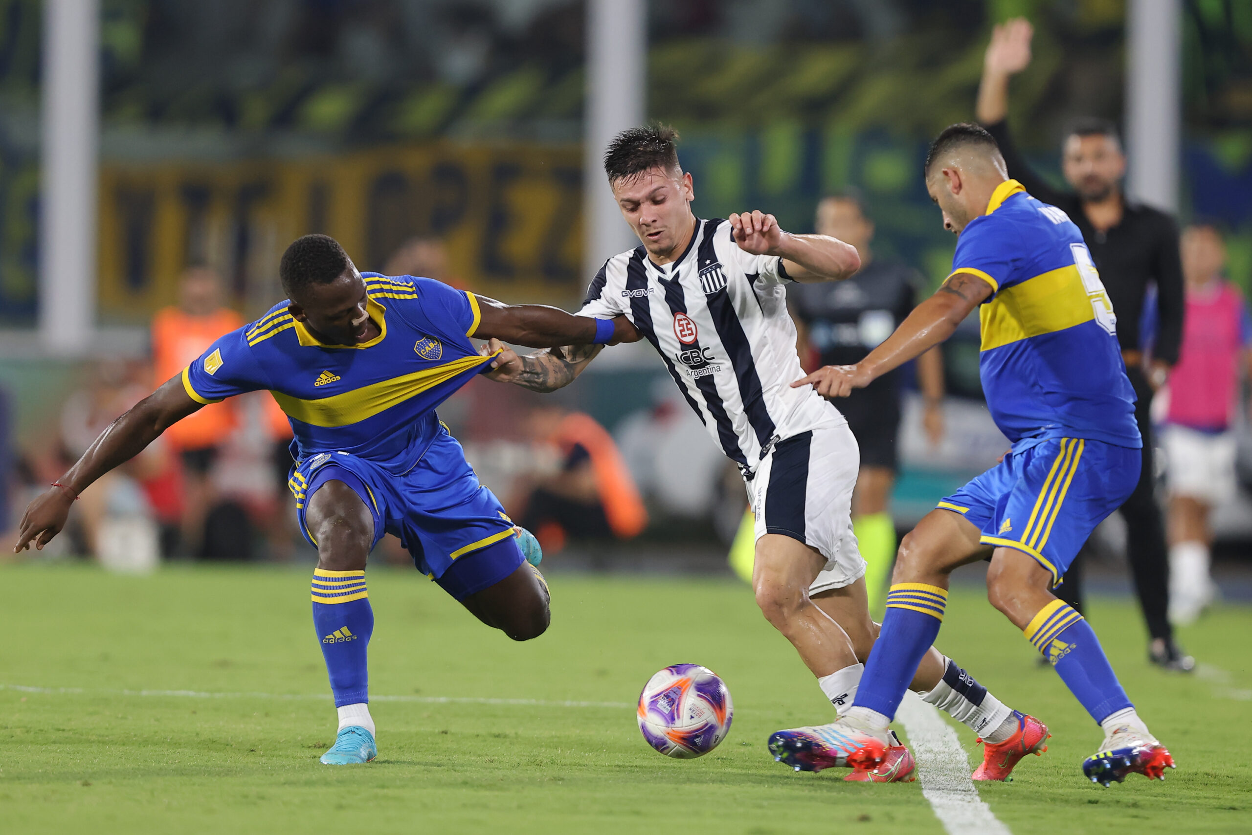 Fútbol: Talleres venció a un Boca sin ideas