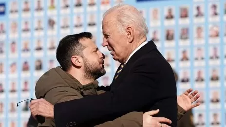 Ucrania: Joe Biden visitó Kiev sin previo aviso en vísperas del aniversario de la guerra