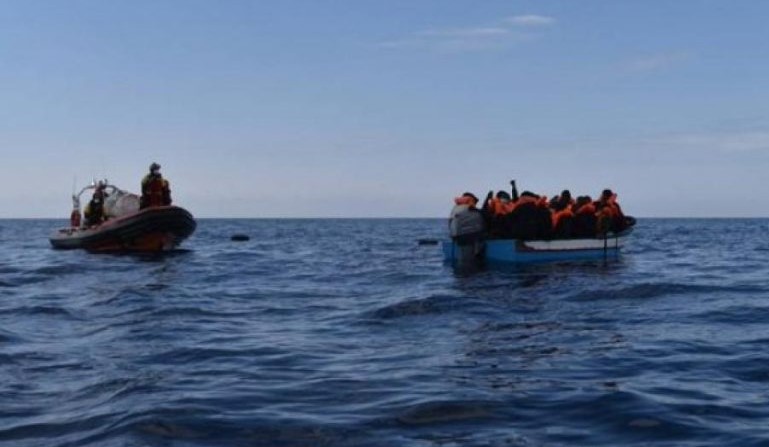 Libia: Al menos 73 migrantes habrían muerto tras naufragar frente a las costas del mediterráneo