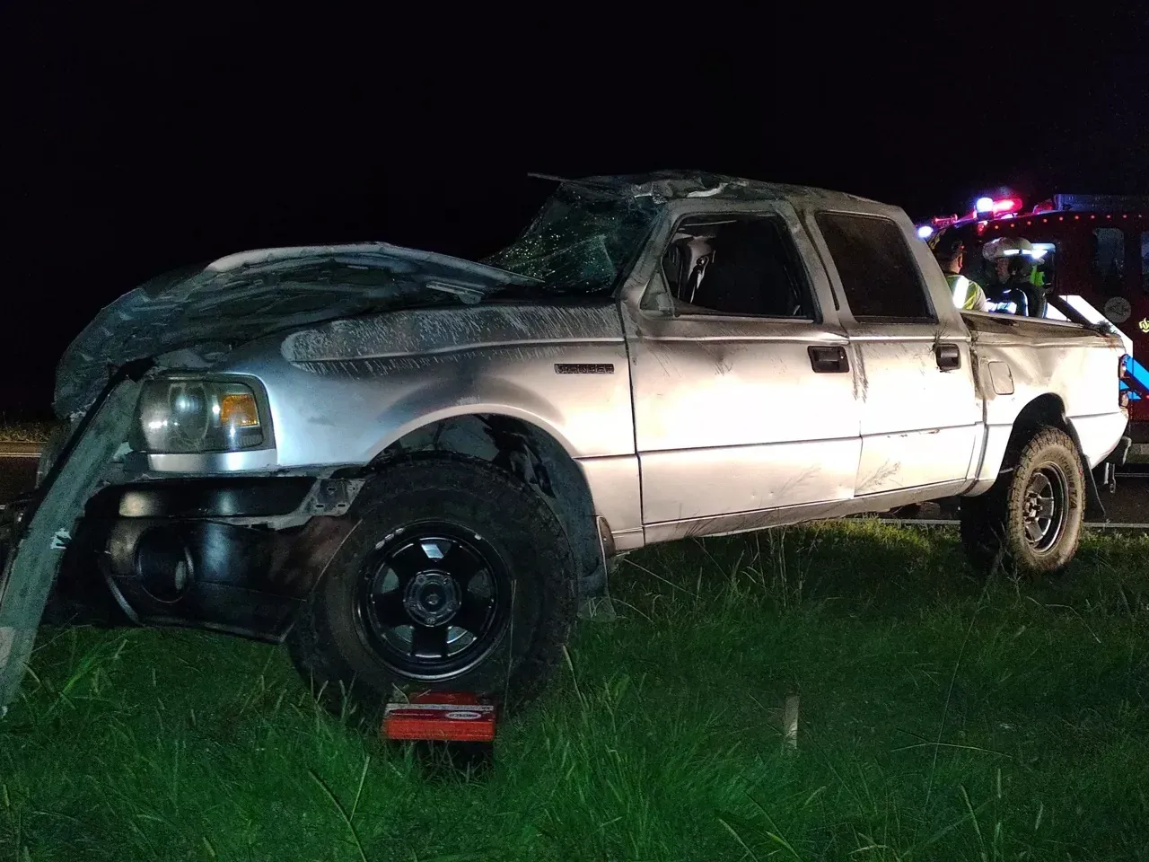 Una mujer murió y un hombre está grave tras el vuelco de una camioneta cerca de Maisonnave