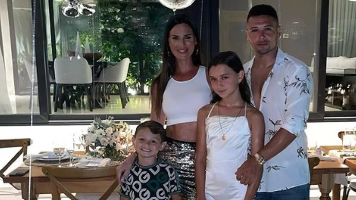 Mauro Zárate se fue del país para jugar en Cosenza y dejó a Natalie Weber y sus hijos en la Argentina