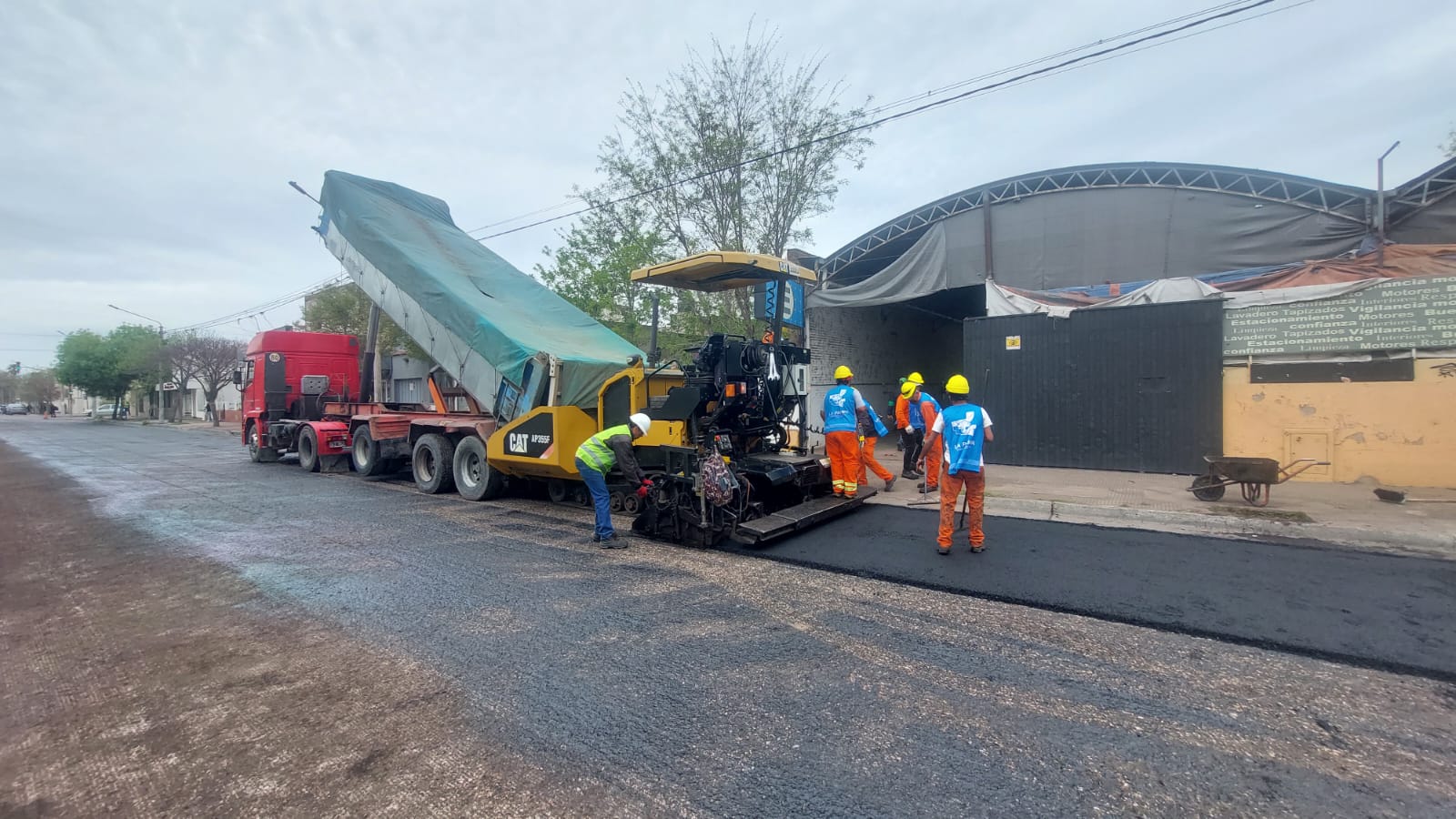 Continúan las obras de pavimentación en Santa Rosa y General Pico