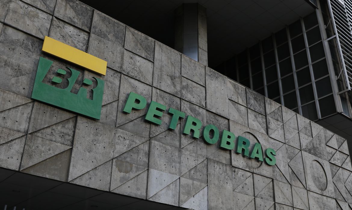 Petrobras anunció ganancias récord y Lula reclamó mayor inversión en el país