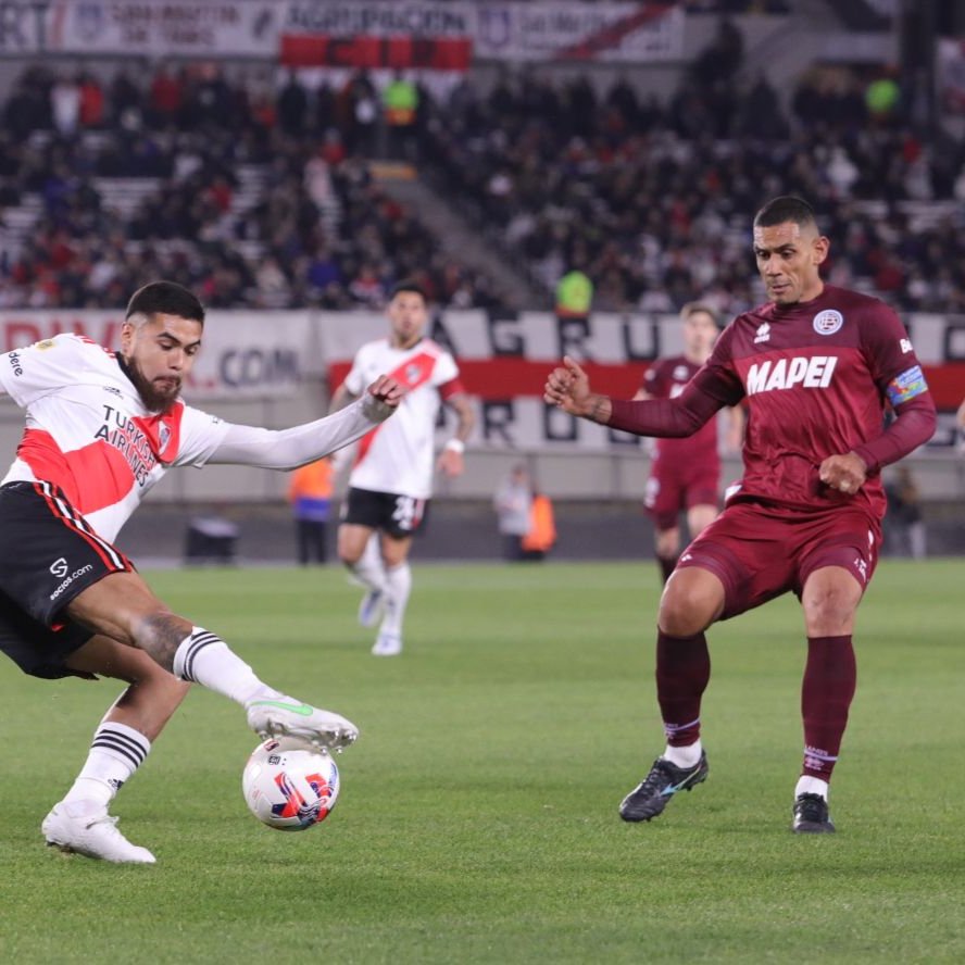 Fútbol: River visita a Lanús en La Fortaleza