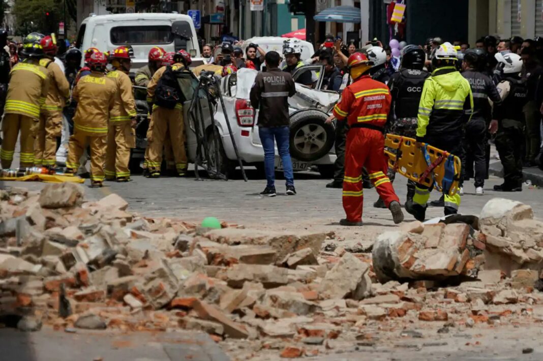 El sismo en Perú y Ecuador dejó al menos 15 muertos