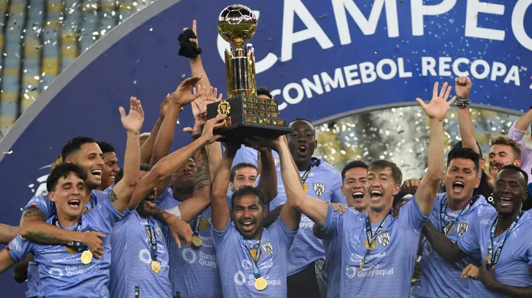 Fútbol: Independiente del Valle se consagró campeón de la Recopa Sudamericana al ganarle a Flamengo por penales