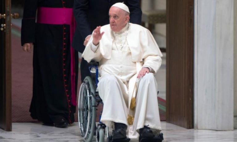 Vaticano: El papa Francisco continúa con su mejoría y sería dado de alta el sábado