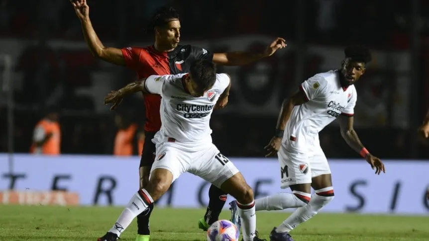 Fútbol: Colón empató y no pudo quedarse con la primera victoria del torneo