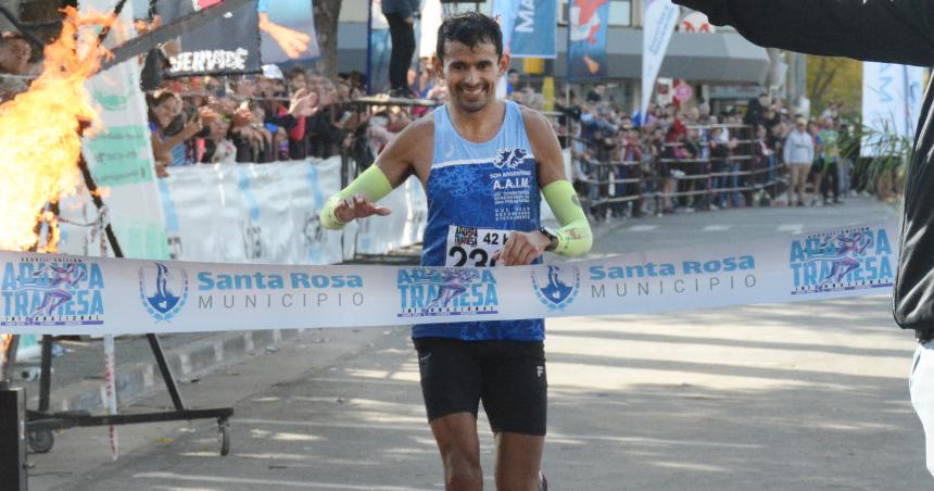 Gómez ganó A Pampa Traviesa y Erario marcó nuevo récord en 21k