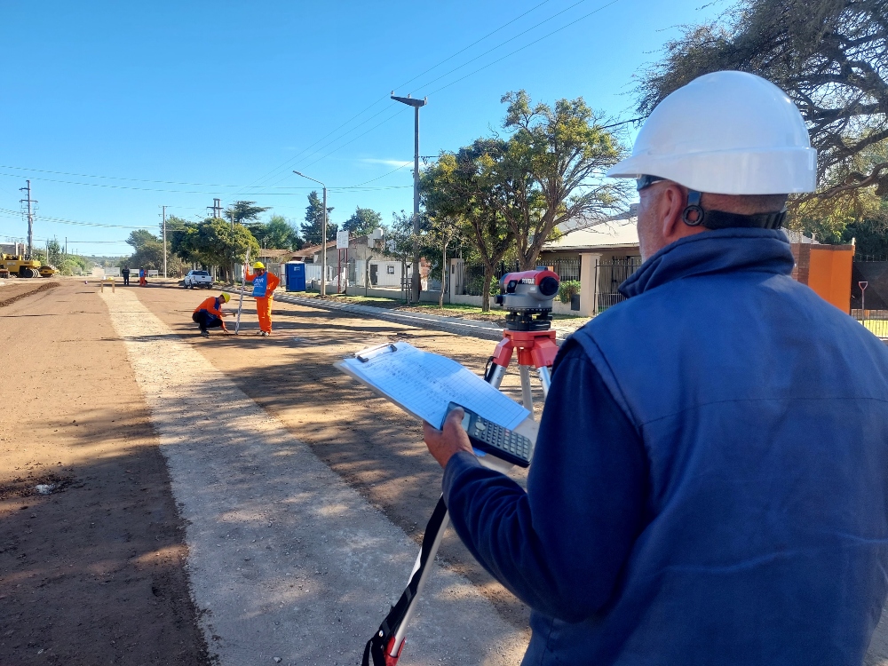 Santa Rosa: Intervienen calle Felice por obra de pavimento