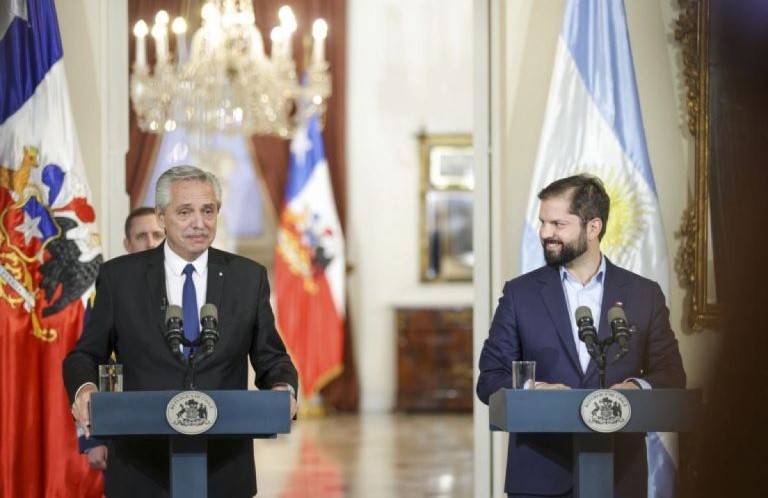 Alberto Fernández conmemoró el Abrazo de Maipú y dijo “dejen de atribuirme un malestar con Chile que no tengo”