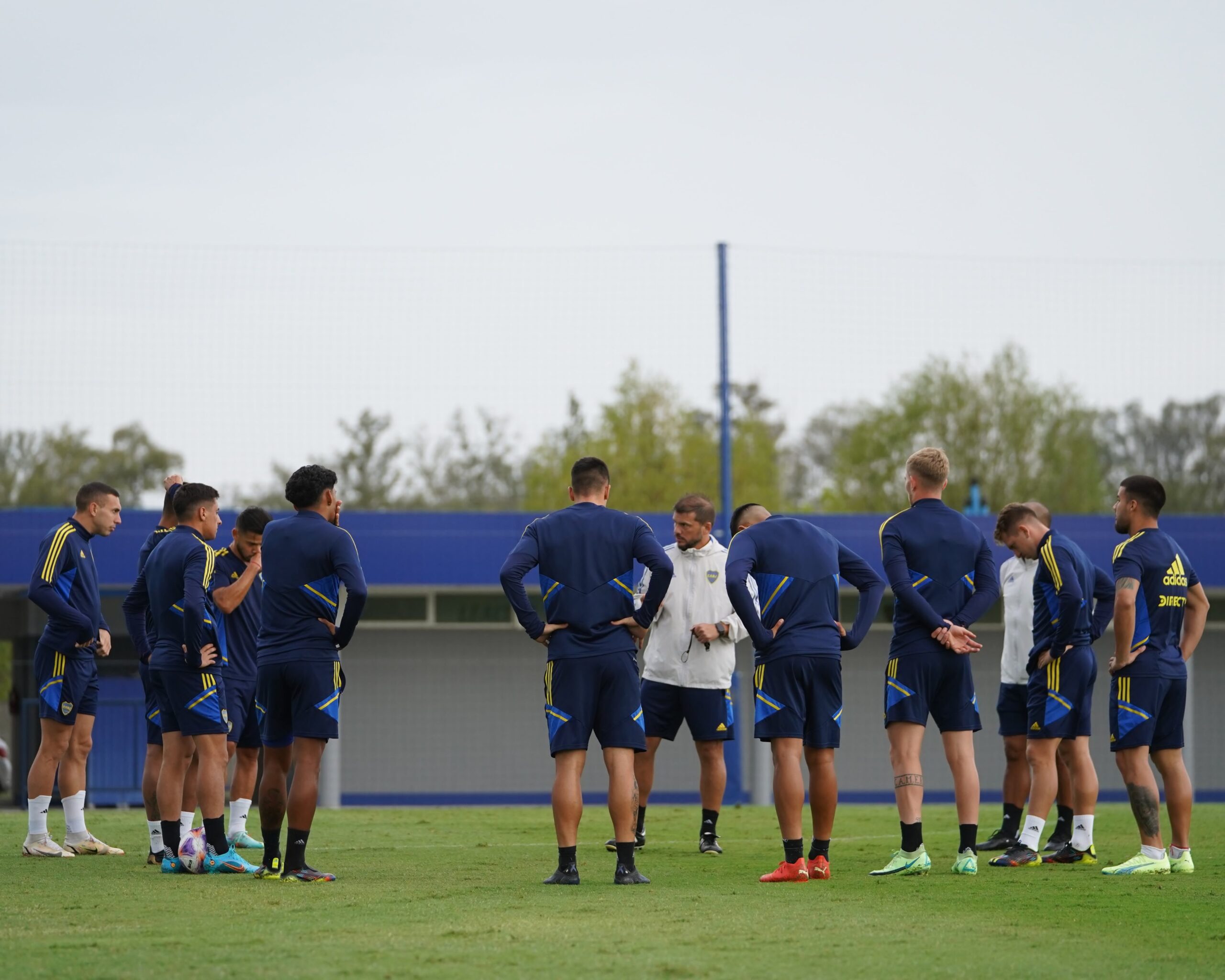 Fútbol: Boca visita a Barracas Central con Herrón de DT interino