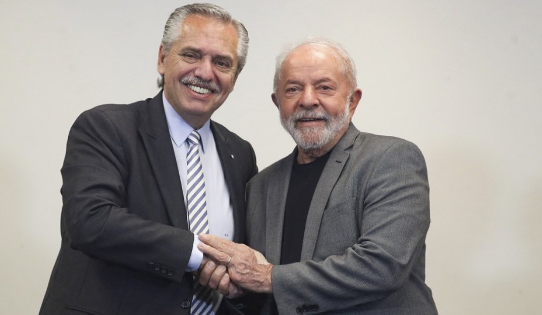 Alberto viajará a Brasil para reunirse con Lula