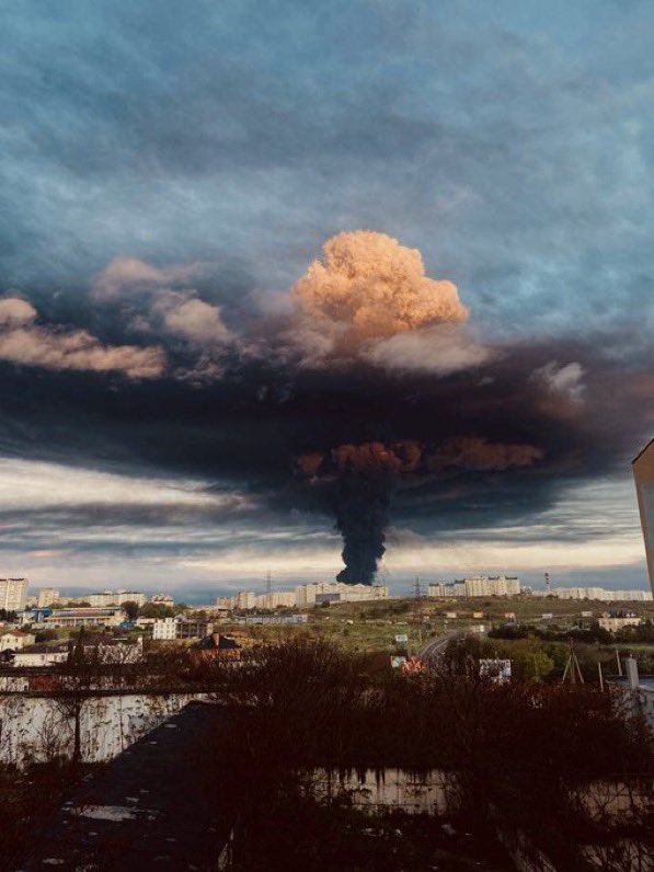 Guerra Ucrania-Rusia: Se incendió un depósito de petróleo en Crimea