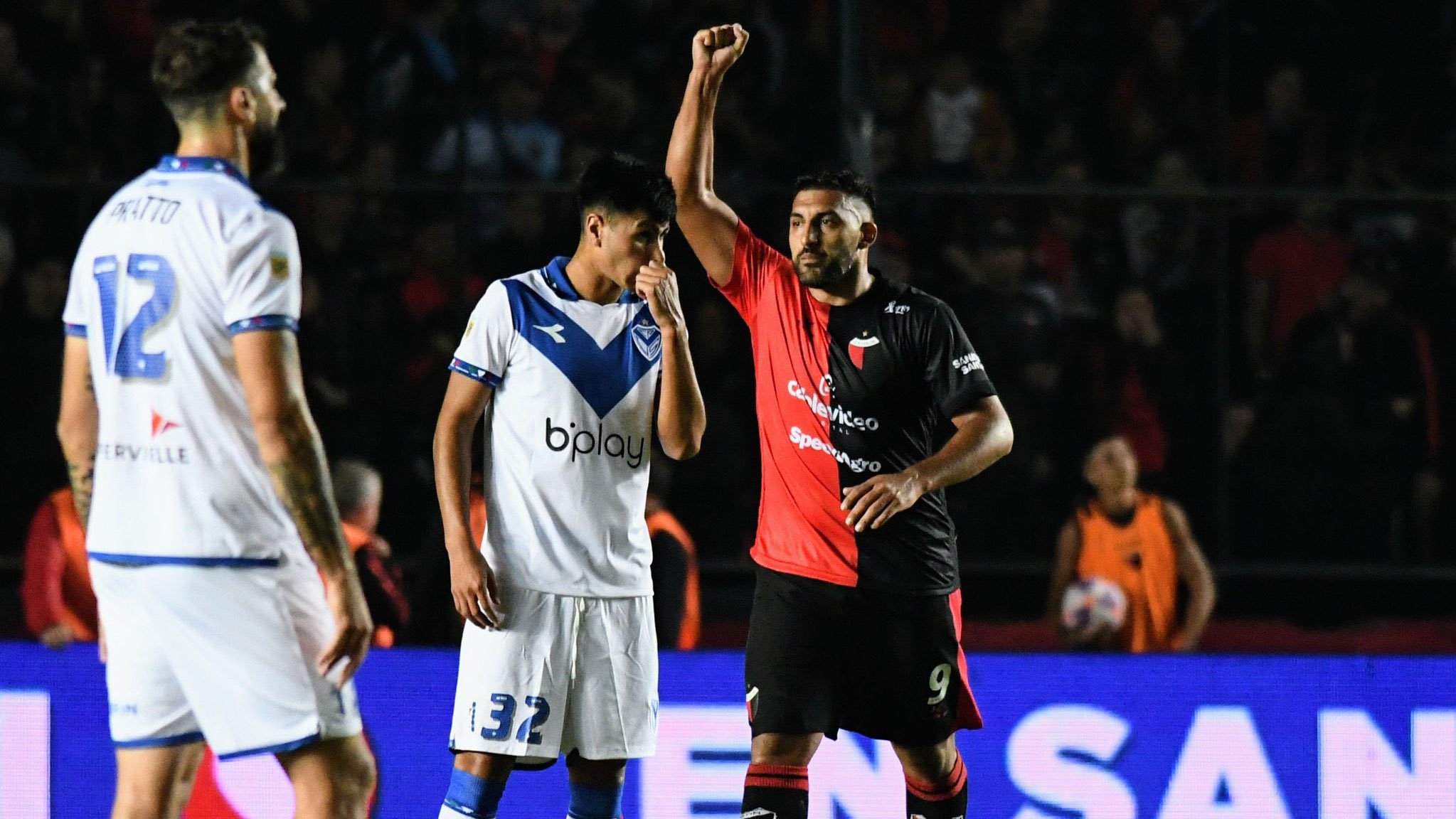 Fútbol: Con doblete de Ábila, Colón ganó y se aleja del fondo