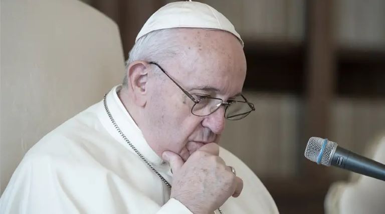 Vaticano: El papa Francisco admitió que tuvo riesgo de muerte cuando fue internado