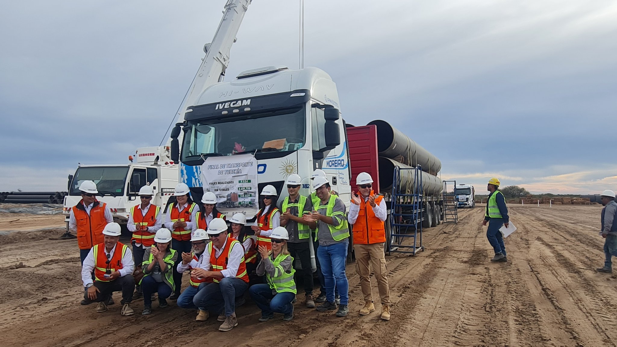 Llegaron a la provincia los últimos camiones con caños para el gasoducto Néstor Kirchner