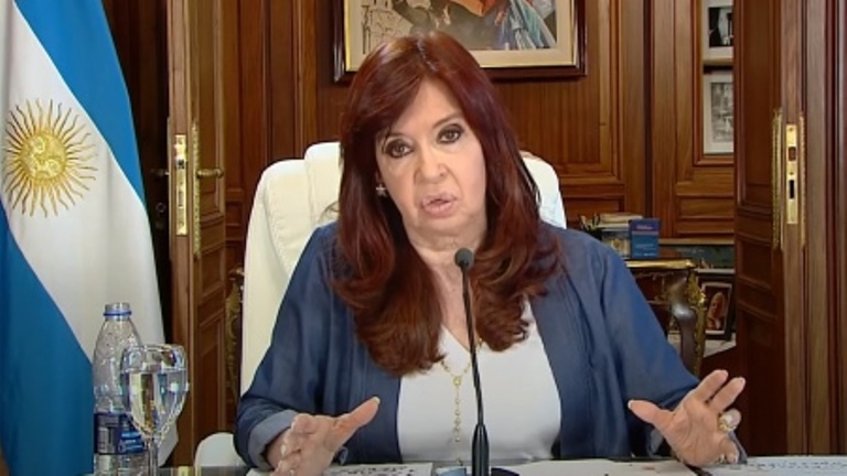 Cristina Kirchner recusó a todos los integrantes del Tribunal que debe definir su condena