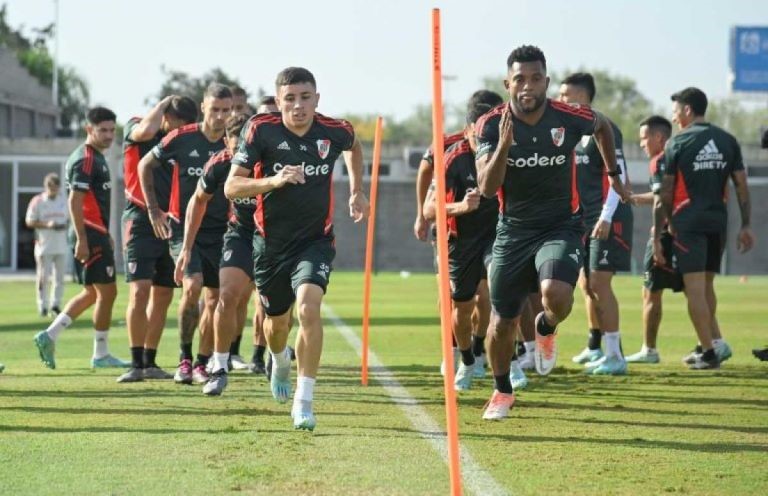 Fútbol: River visita a Fluminense por la Libertadores en la última parada antes del Superclásico